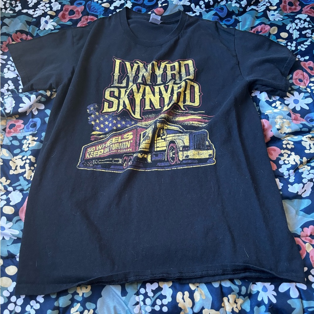 Men’s Medium Lynyrd Skynyrd Band Tee